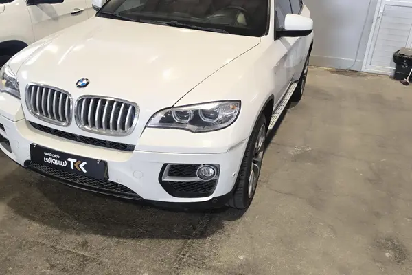 بی ام و X6