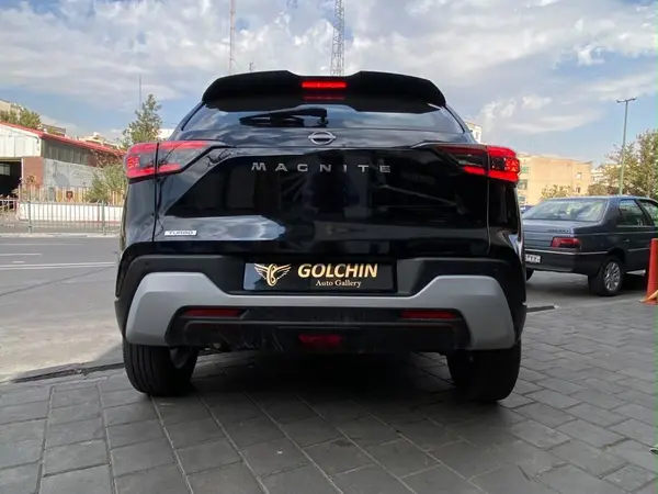 نیسان مگنایت