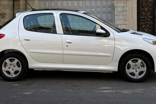 پژو 207