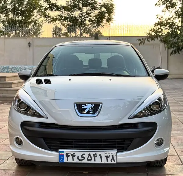 پژو 207