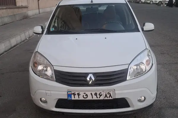 رنو ساندرو