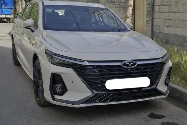 فونیکس آریزو 8 (Z8)