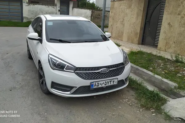 ام وی ام آریزو 5ev