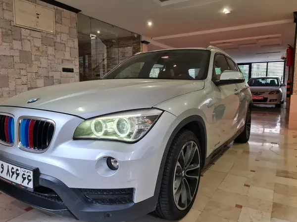 عکس بی ام و X1