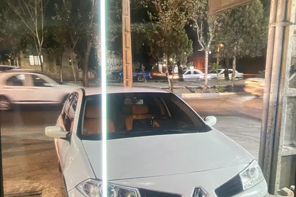 رنو مگان (مونتاژ)