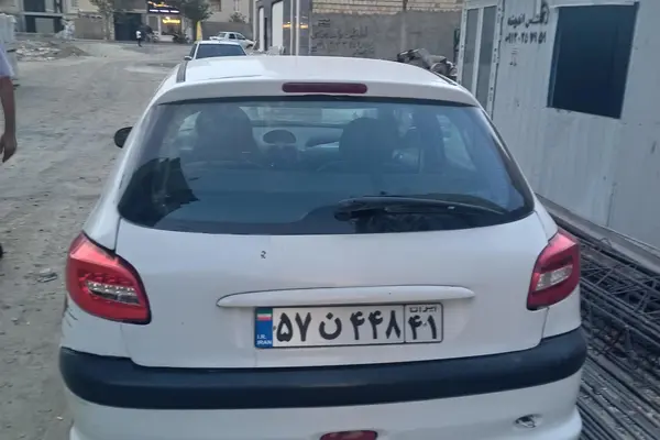 پژو 206