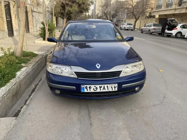 رنو ساندرو