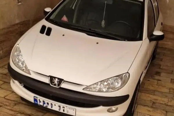 پژو 206