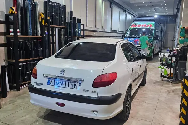پژو 206