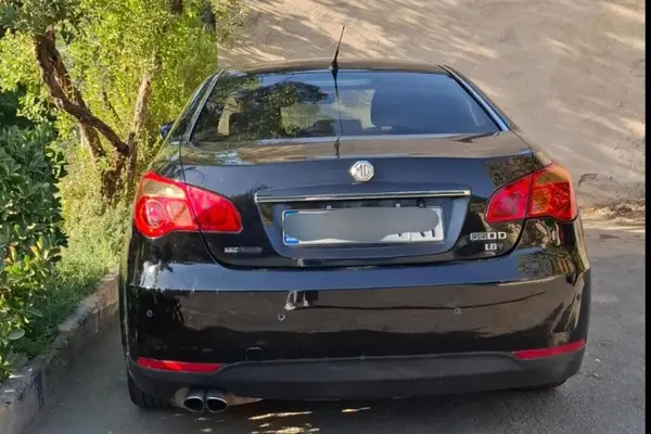 عکس ام جی 550