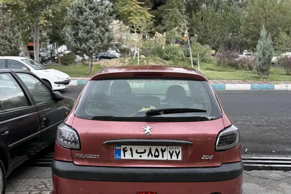 پژو 206
