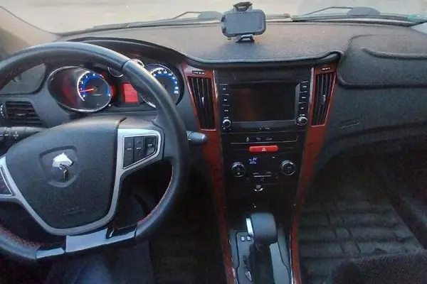 عکس دنا پلاس EF7