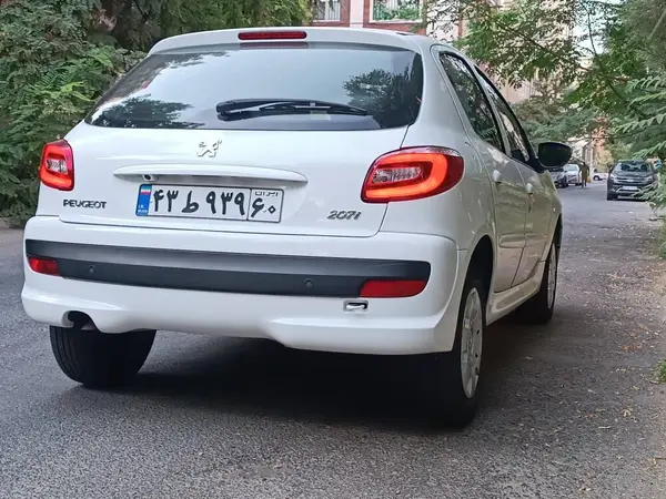 پژو 207