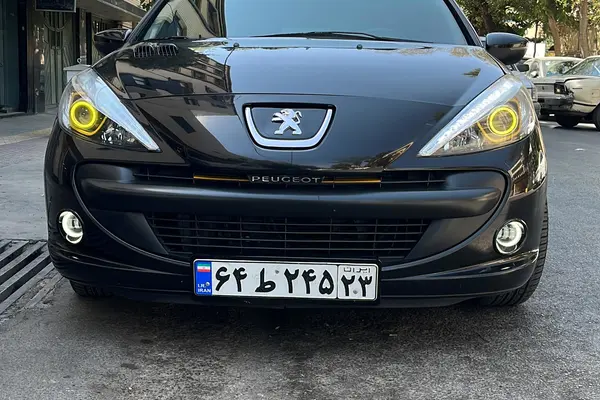 پژو 207 صندوقدار