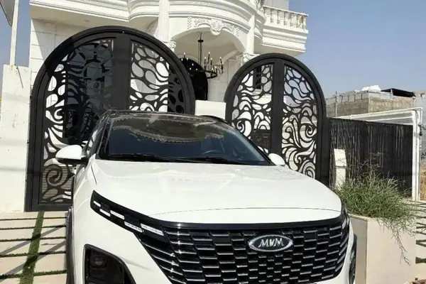 ام وی ام X33 کراس