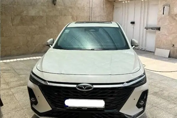 فونیکس آریزو 8 (Z8)