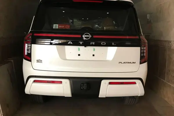 نیسان پاترول (وارداتی)