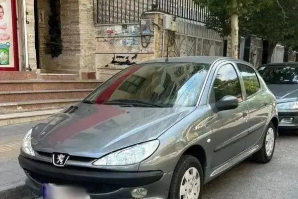 پژو 206