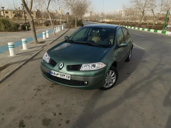 رنو مگان (مونتاژ)