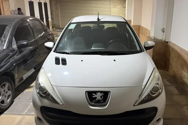پژو 207