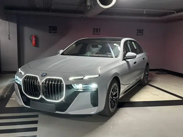 عکس بی ام و سری 7