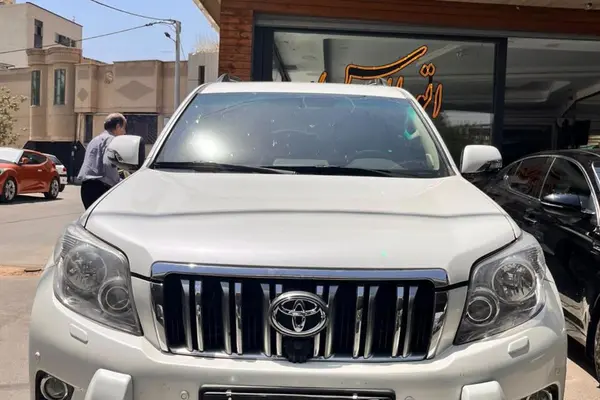 تویوتا پرادو  چهار در