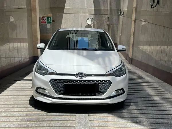 i20