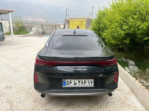 کی ام سی J7