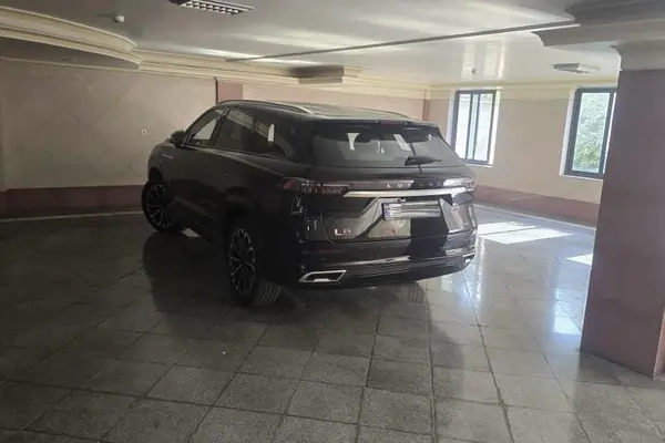 لوکانو L8
