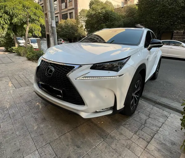 لکسوس NX
