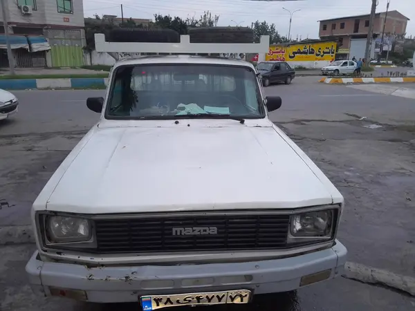 مزدا وانت تک‌کابين