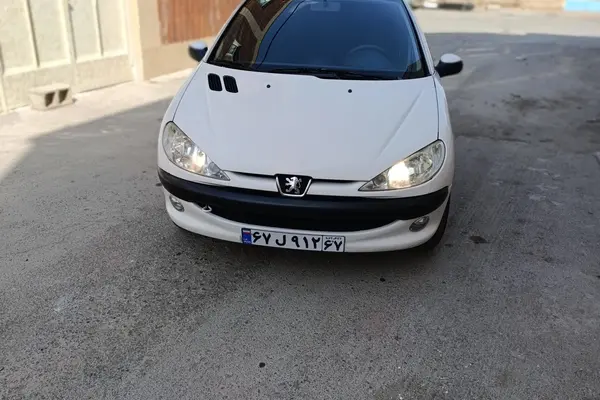 پژو 206