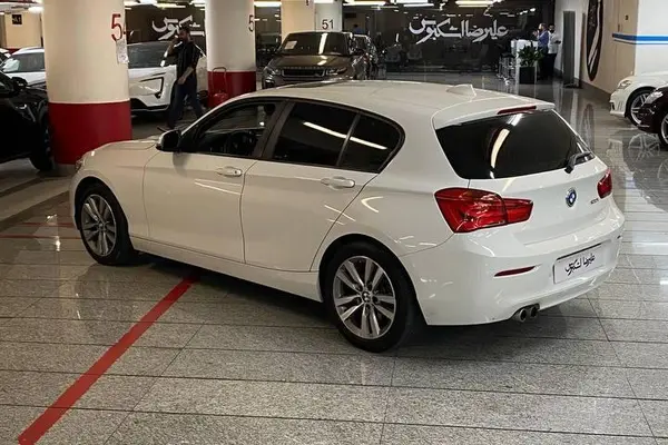 عکس بی ام و سری 1 هاچ بک