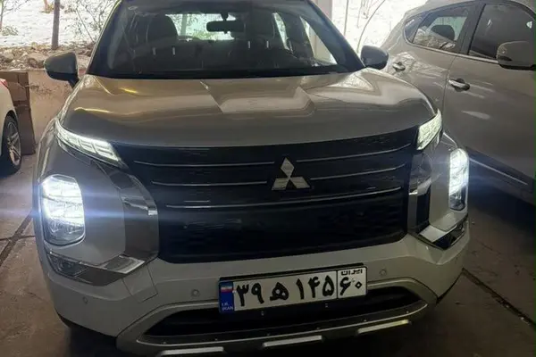 میتسوبیشی اوتلندر