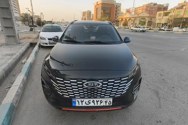 ام وی ام X33 کراس