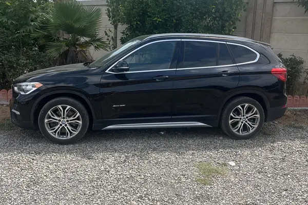 عکس بی ام و X1