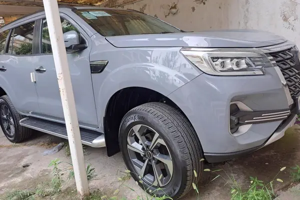 نیسان ترا