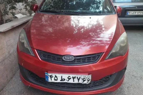 ام وی ام 315هاچ بک