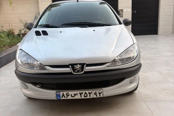 پژو 206