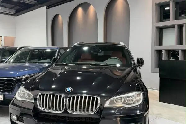 بی ام و X6
