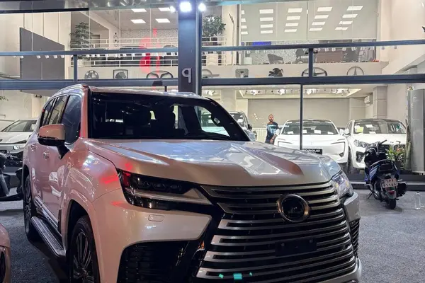 لکسوس LX