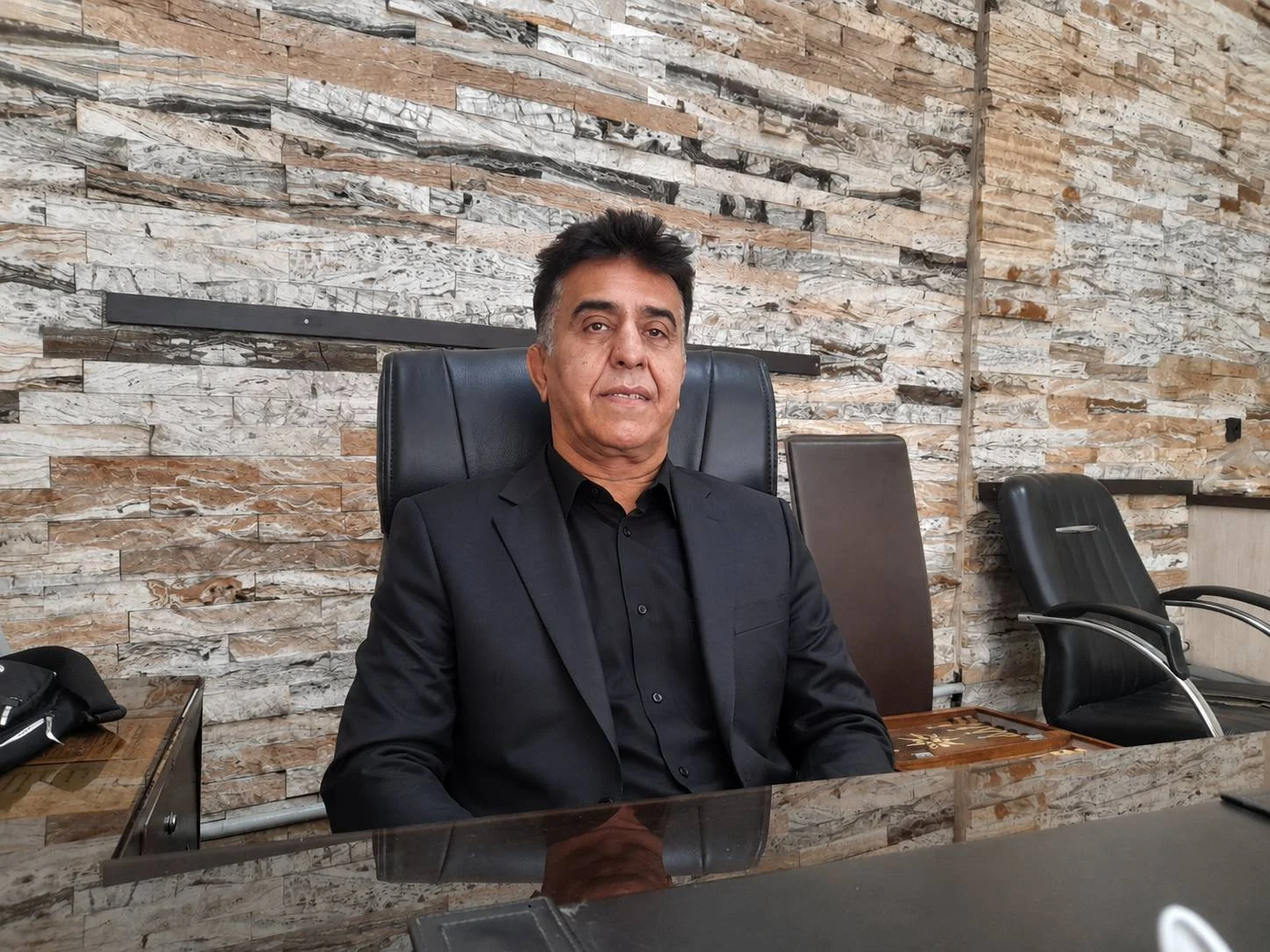 مدیر نمایشگاه اتو عرشیا