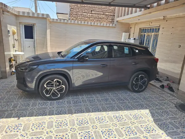 عکس ام جی RX5