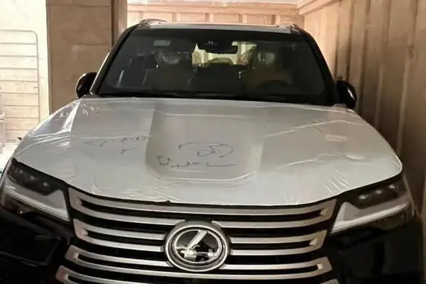 عکس لکسوس LX