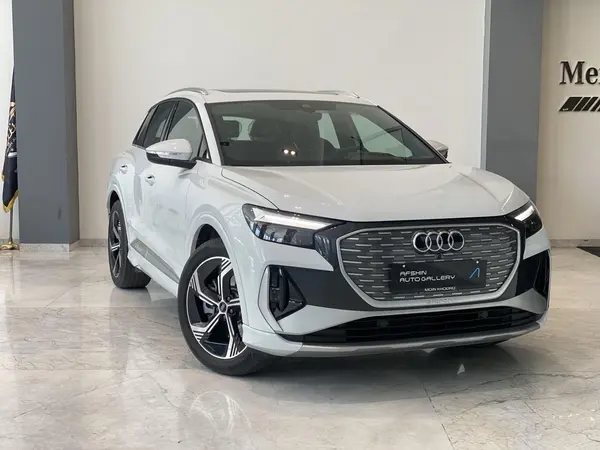 Q4 e-tron