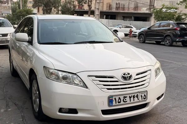تویوتا کمری