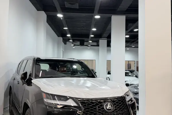 لکسوس LX