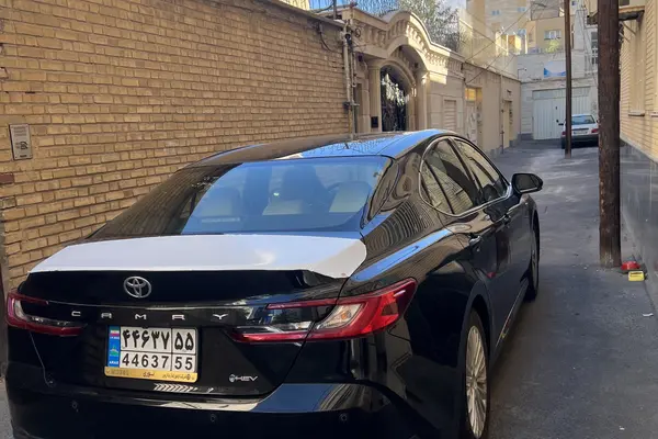 تویوتا کمری هیبرید