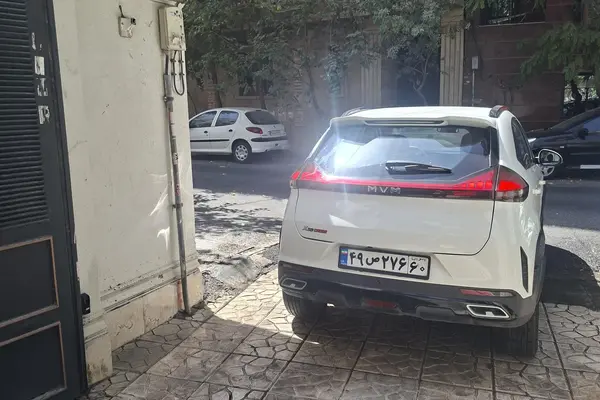 عکس ام وی ام X33 کراس