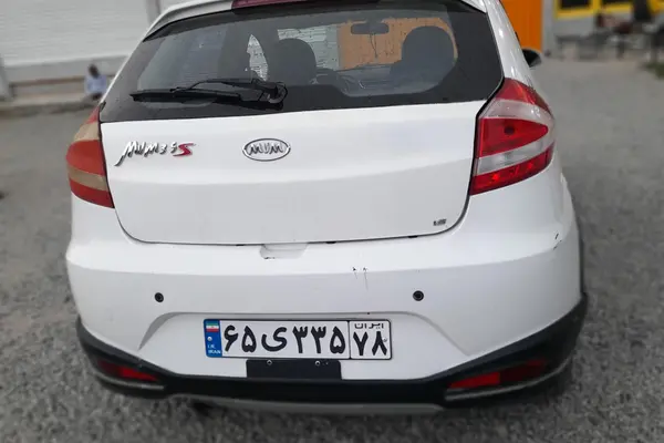 ام وی ام 315هاچ بک
